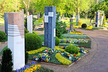 Frühlingsstimmung auf dem Friedhof